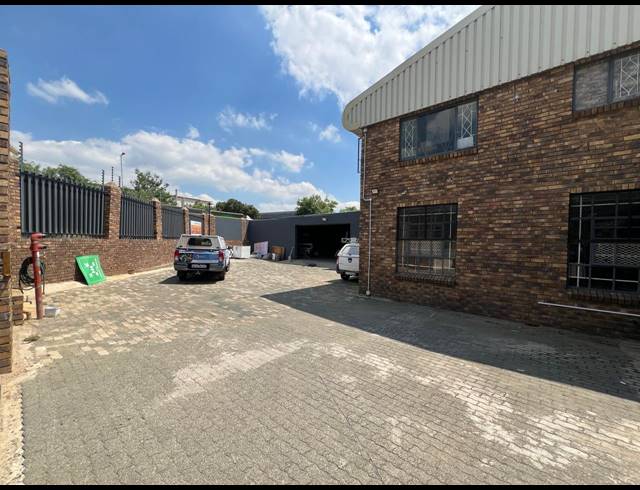 1,500M² FACTORY FOR SALE IN KYA SANDS